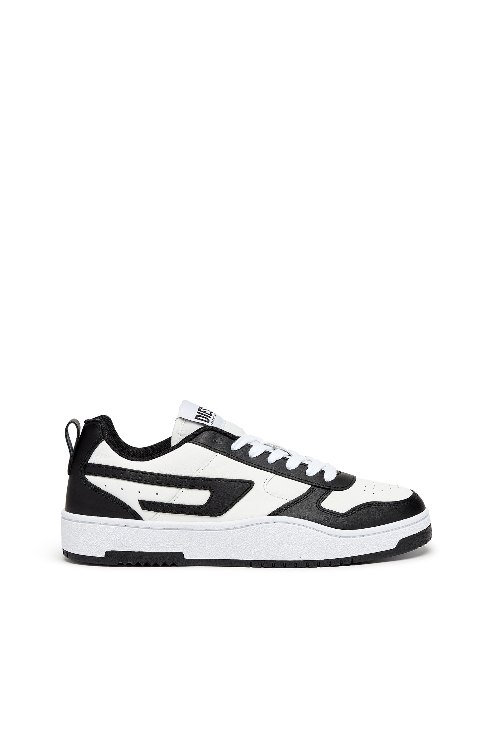 Men s S Ukiyo V2 Low Low top sneakers with D branding S UKIYO