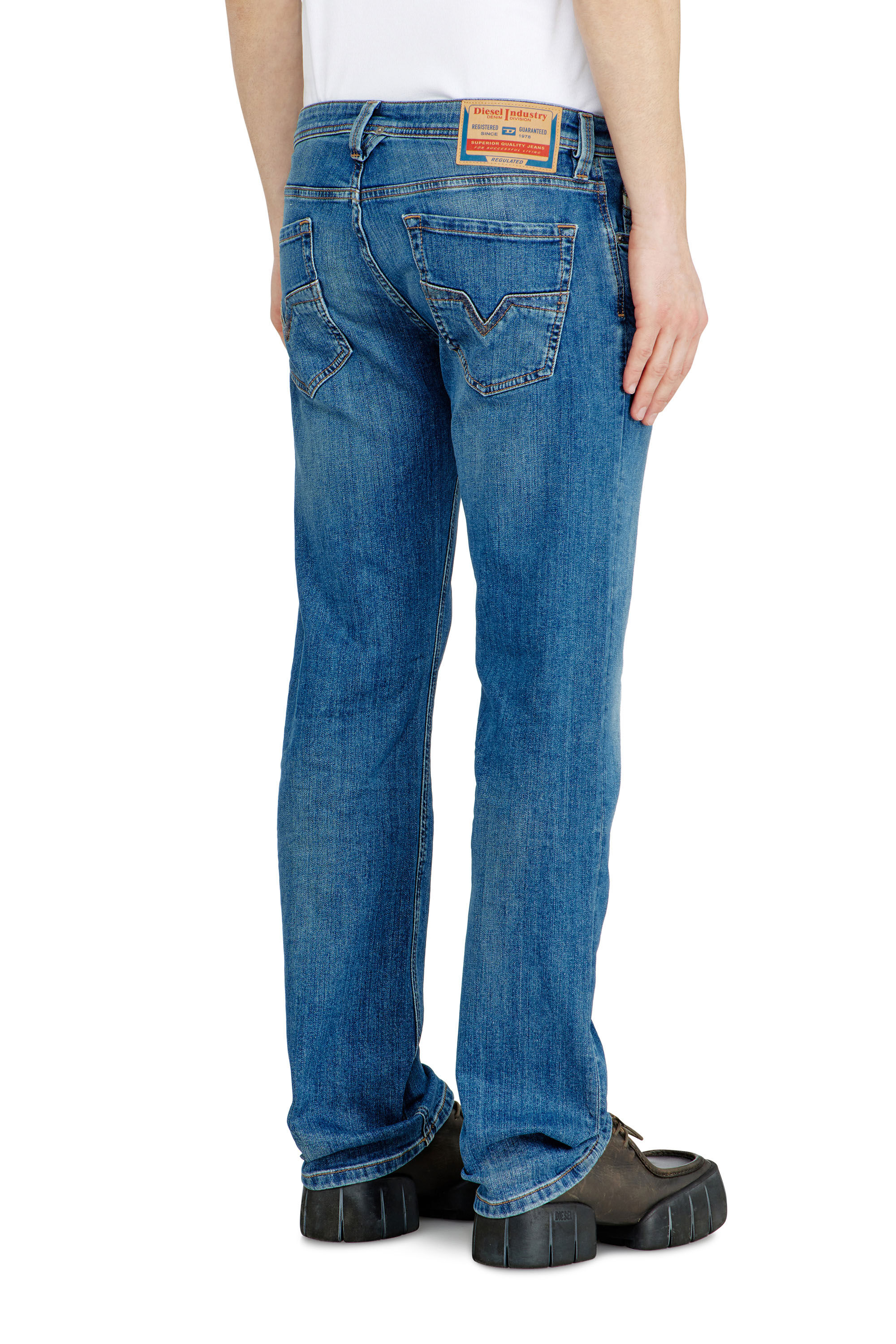 Diesel - Man's Regular Jeans 1985 Larkee 0KIAL, Light Blue - 5