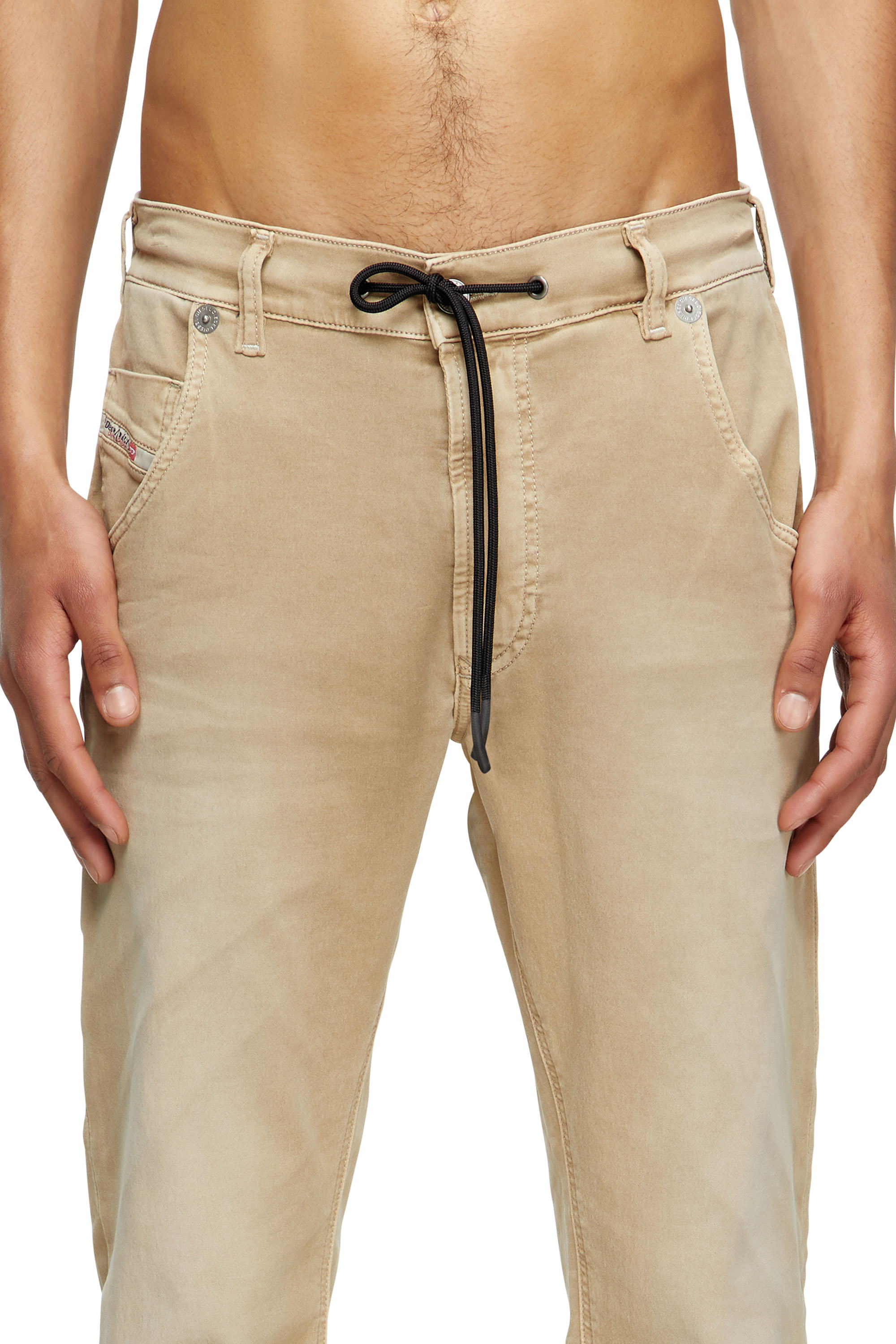 Diesel - Man's Regular 2032 D-Krooley Joggjeans® 0670M, Beige - 5