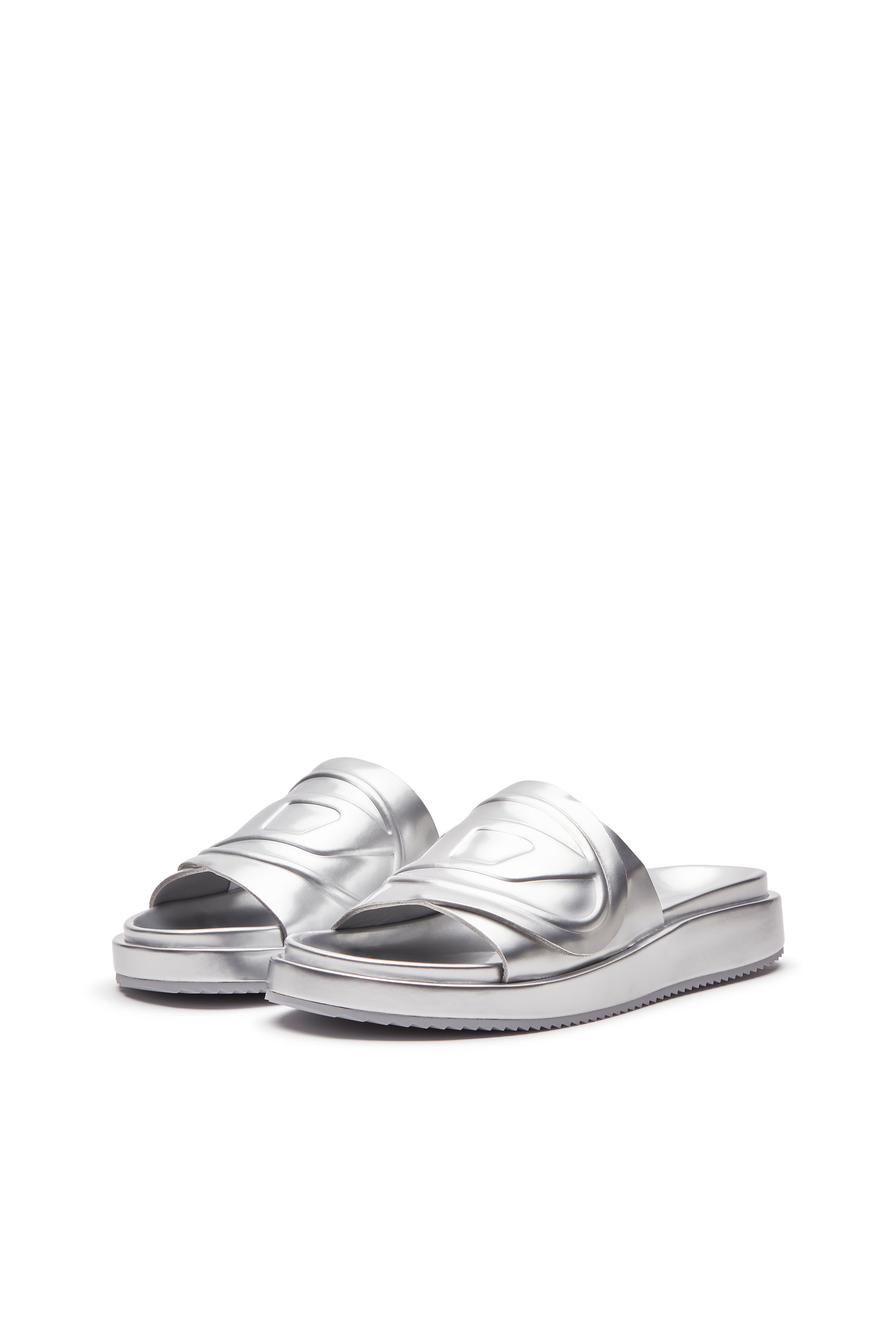 Diesel - SA-SLIDE D OVAL W, Woman's Sa-Slide D-Metallic slide sandals with Oval D strap in Silver - 8